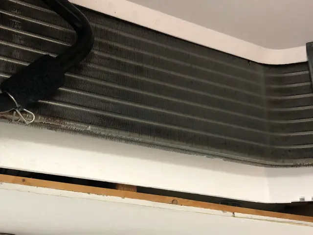 【天井埋込エアコン分解洗浄】サービスの画像