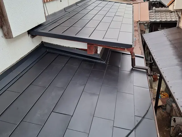 雨漏れ！汚れが目立つ！イメージを変えたい！そんな時はぜひ当社で！サービスの画像