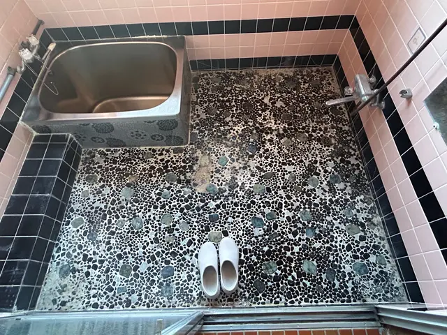 ◎2023年くらしのマーケットアワード入選店舗・タイルの冷え、ヒートショック対策サービスの画像