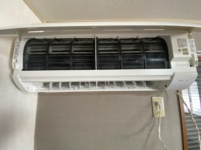 複数台が今お得！お掃除機能なしのノーマルエアコンのみ対応となります。サービスの画像