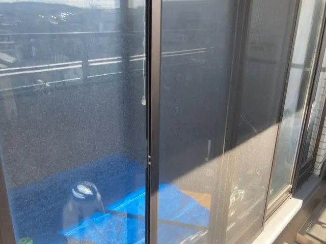 大満足の窓掃除！きれいなガラスを取り戻そう！【窓クリーニング】サービスの画像
