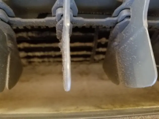 壁掛全機種対応！夫婦でお伺い！消臭抗菌無料！損害保険加入！電気工事士！サービスの画像