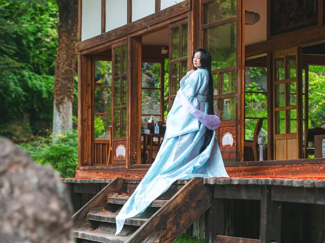 スタジオカメラマンがお好みの場所でプロフィールを撮影します♫