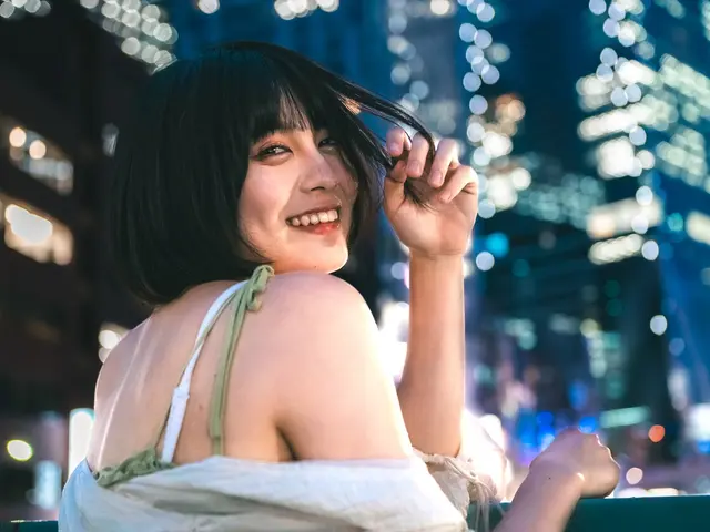 スタジオカメラマンがお好みの場所でプロフィールを撮影します♫