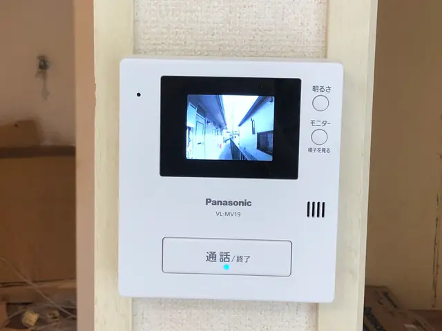 インターホン、カメラ付きモニターホン各種取り付けお任せください。サービスの画像