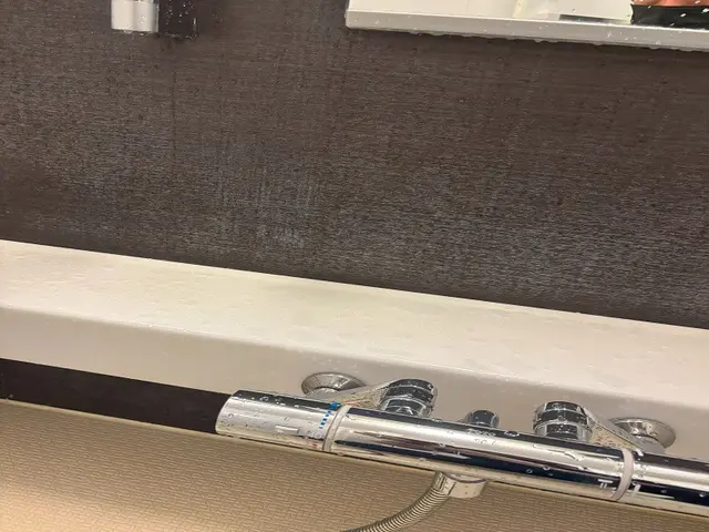 隅々まで綺麗に仕上げます！　お得な追い焚き配管洗浄セットは¥30000ですサービスの画像