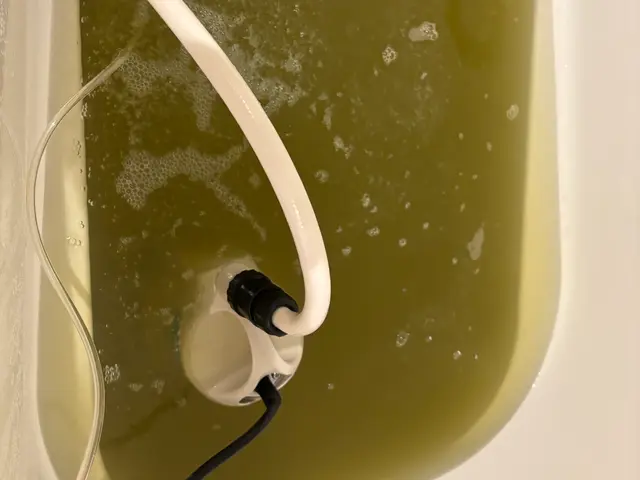 隅々まで綺麗に仕上げます！　お得な追い焚き配管洗浄セットは¥30000ですサービスの画像