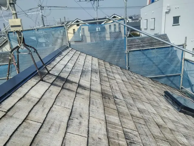 屋根塗装工事受けたわります！サービスの画像