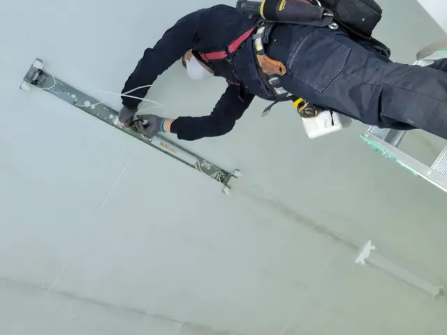 蛍光管からLED管へ！省エネ、経費削減、光に集まる虫対策にも効果的！サービスの画像