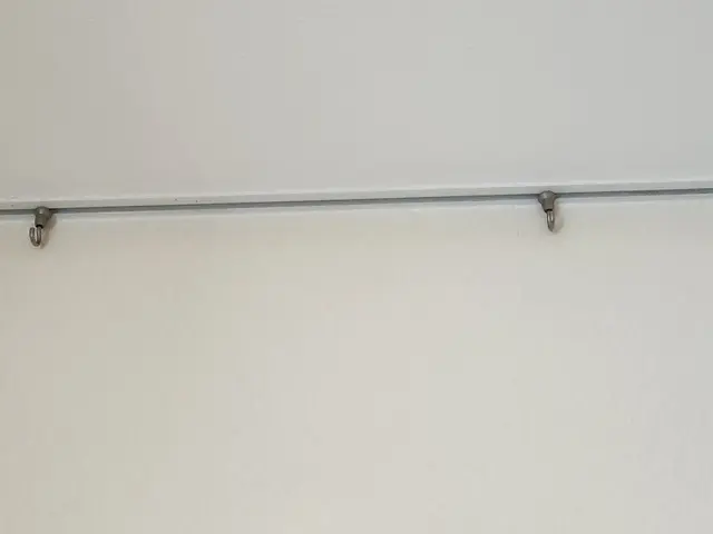 ピクチャーレール・その他レール取付サービスの画像