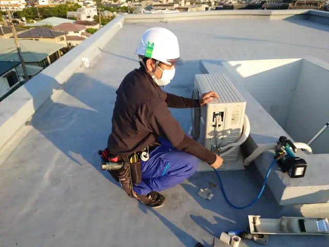 【エアコン修理】ガス漏れ/水漏れ　取付実績豊富な店長がお伺いしますサービスの画像