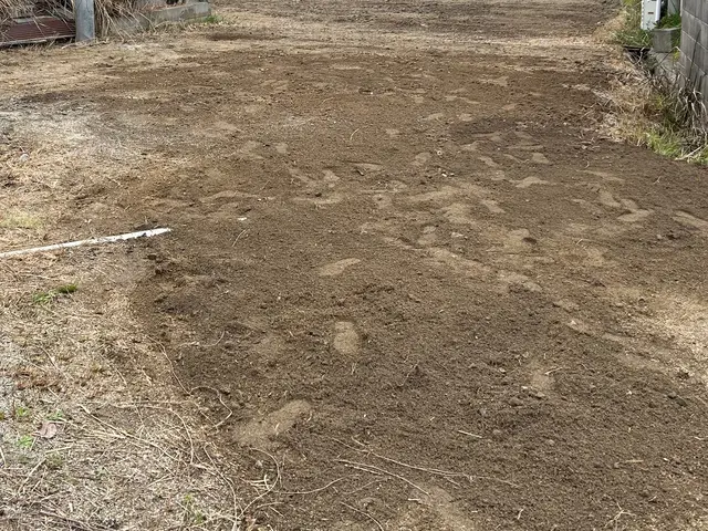 【損害保険加入済】少量でも多量でも！自信の完全自社施工◎駐車代は当店が全額負担！サービスの画像