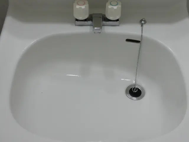 石灰化したあの水垢もお任せ下さい！サービスの画像