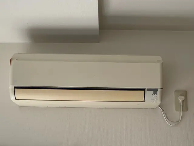 不要なエアコンの取外5500円回収0円、回収以外の取外7700円サービスの画像