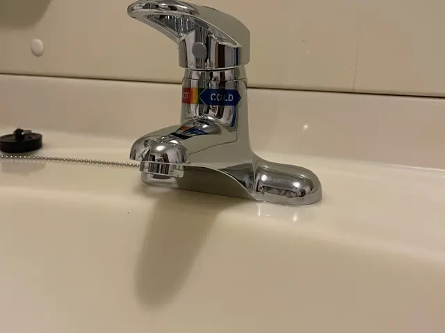 【業歴10年の経験と実績】混合栓交換取付け専門   店長の私がお伺い致します!!サービスの画像