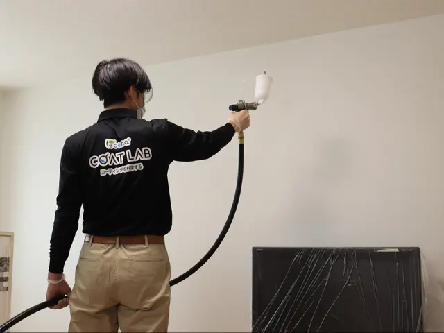 接客歴20年のプロが自社スタッフのみで安心施工！損害保険完備で確実な技術をお届けサービスの画像