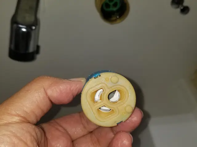 キッチン蛇口の取り換え案件サービスの画像