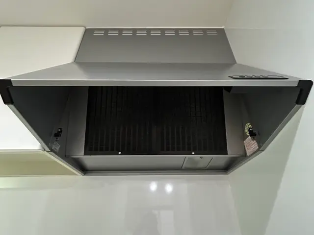 ☆バスルーム＋レンジフード＋キッチンセット☆大手量販店・メーカーにて在宅専門作業サービスの画像