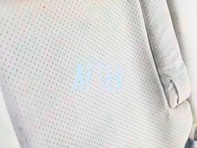 シートのみなら4000円割引！！タバコ臭や飲みこぼし汚れなどお任せください！！サービスの画像