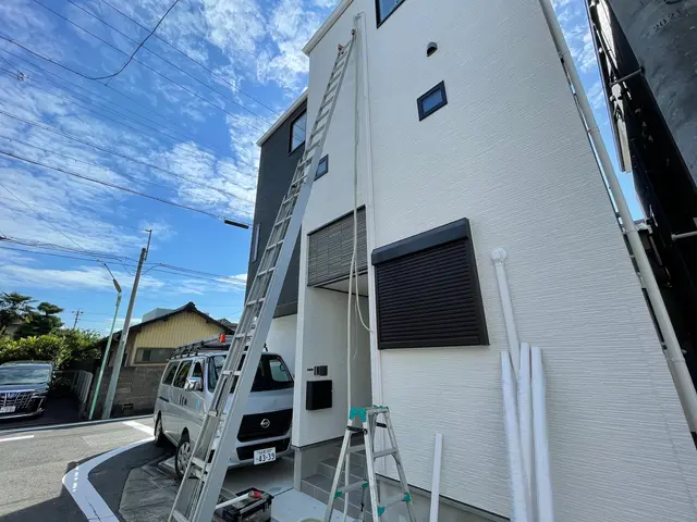 年間設置台数1000件以上◆4年連アワード入選の安心店舗◆1年保証◆3階建OKサービスの画像