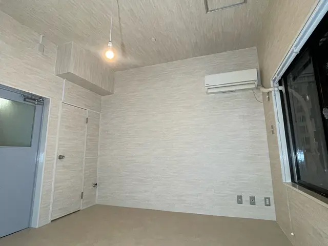 フロアタイルのことならぜひ当店におまかせください！！サービスの画像