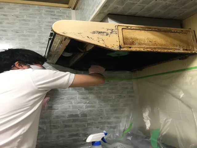 【レンジフードクリーニング】油汚れでお悩みの方は当店にお任せくださいサービスの画像