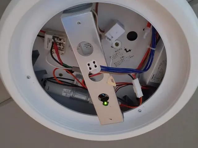 LED照明器具への交換やコンセント、スイッチなどの交換や修理もおまかせ下さいサービスの画像