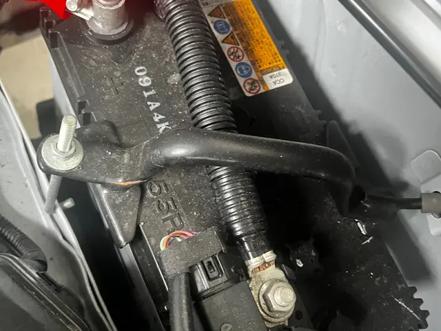 【バッテリー交換】富山県内どこでも車の出張整備サービスサービスの画像