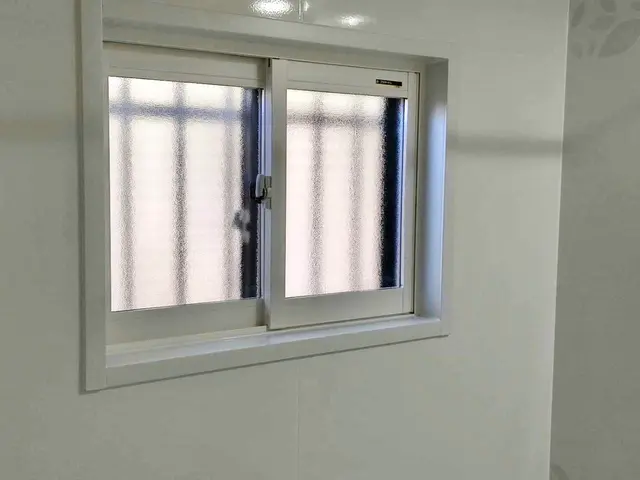 《暖か空間の浴室をお楽しみ下さい》浴室をシートで包み、外気の侵入を防ぎます！！サービスの画像