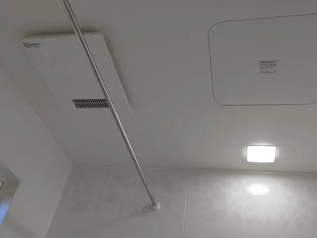 《暖か空間の浴室をお楽しみ下さい》浴室をシートで包み、外気の侵入を防ぎます！！サービスの画像