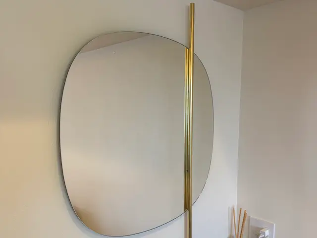 絵画、アートの取付、他壁面への取付ご相談下さい。サービスの画像