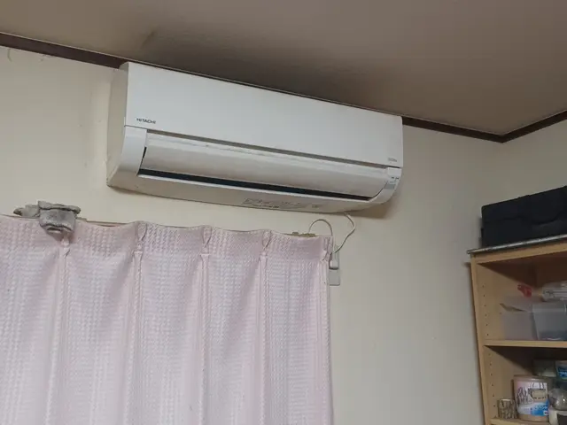 家庭用エアコンの分解クリーニングサービスの画像