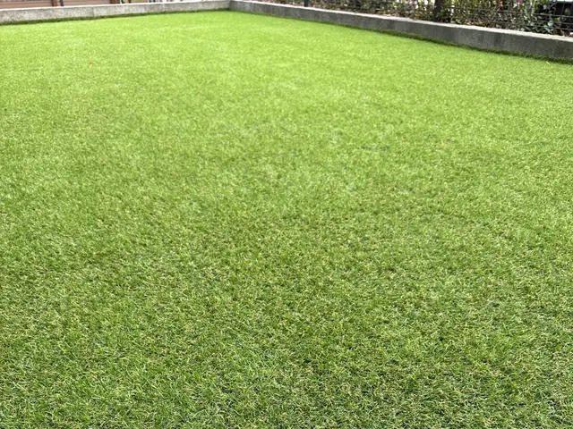 【女性同行】スッキリとしたお庭に！大切なペットがくつろげるお庭に☆サービスの画像