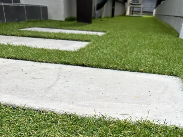 【女性同行】スッキリとしたお庭に！大切なペットがくつろげるお庭に☆サービスの画像