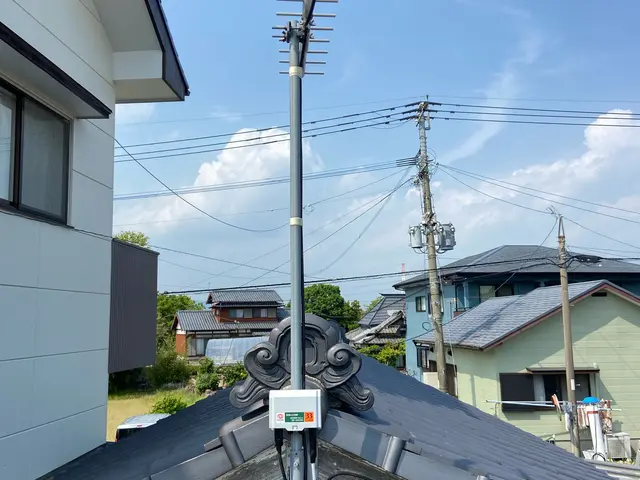 【倒れる前に！】不要なアンテナ撤去はお任せ下さい！エアコン工事のついでなどにも！サービスの画像