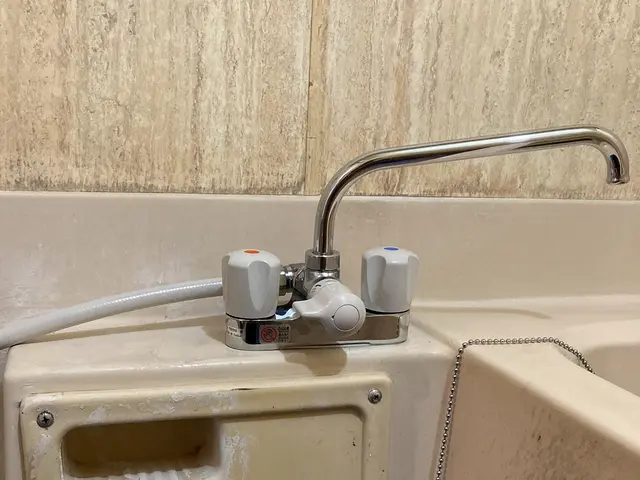 福岡市【水道蛇口交換】/ 浴室 / 国家資格者が施工で安心！◎PayPay!OKサービスの画像