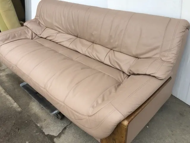 革修理職人が独自技術で完全再生！諦めていた傷もスレも解決◎ぜひ当店へお任せ下さいサービスの画像