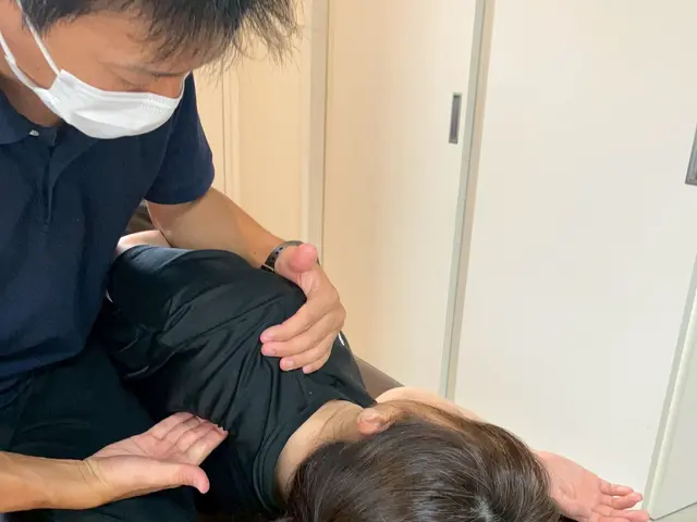 ◆国家資格所有◆　鍼灸師がツボを捉えた施術で整え、癒します！　【ストレッチあり】サービスの画像