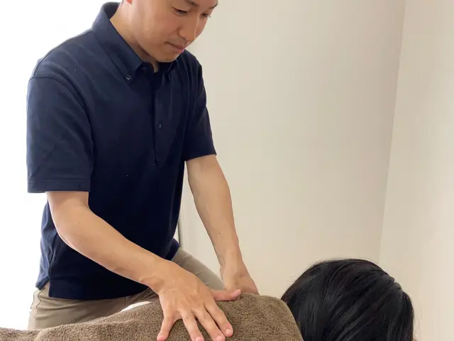 【11月限定割引】　◆国家資格所有◆　鍼灸師がツボを捉えた施術をします！サービスの画像