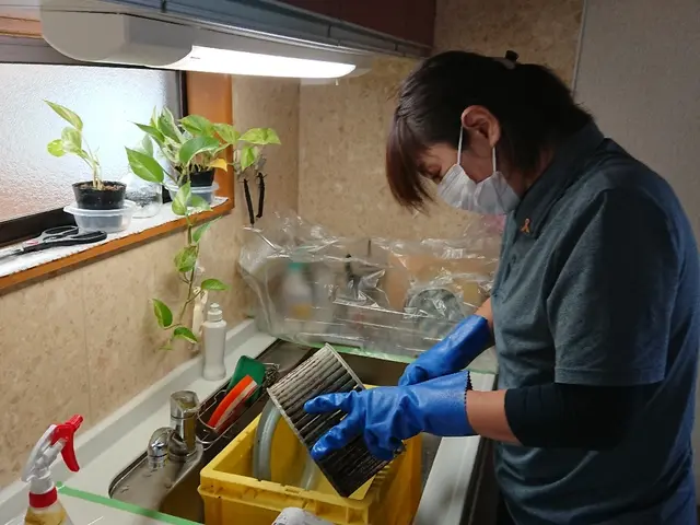 夫婦2人で訪問！役割分担で作業が速い！半日で終了するので予定が立てやすいですよサービスの画像