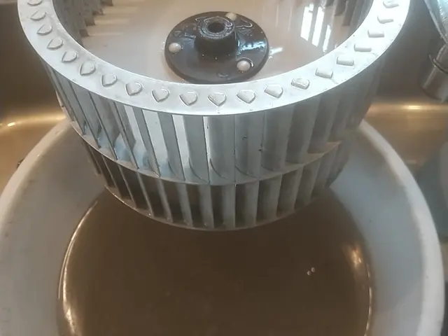 換気扇もセットで行ないます。汚キッチン·放ったらかしキッチンも、ご遠慮なく！サービスの画像