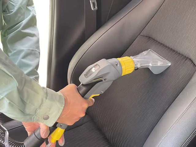 【複数まとめ割有ります！】会社の椅子や車のシートを水洗い！サービスの画像