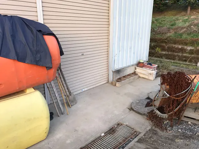 蜂の巣・害虫駆除・草刈り・不用品回収お困りごとをスッキリ解決！サービスの画像