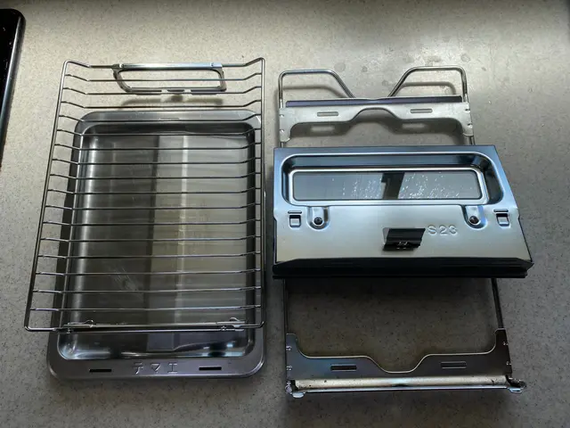 【台所に飛散した油汚れを一掃！】◎グリル内エコ洗剤使用！◇食洗機は＋3,000円サービスの画像