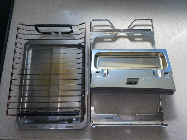 【台所に飛散した油汚れを一掃！】◎グリル内エコ洗剤使用！◇食洗機は＋3,000円サービスの画像