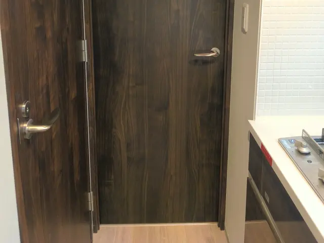 ダイノックシート貼りサービスの画像