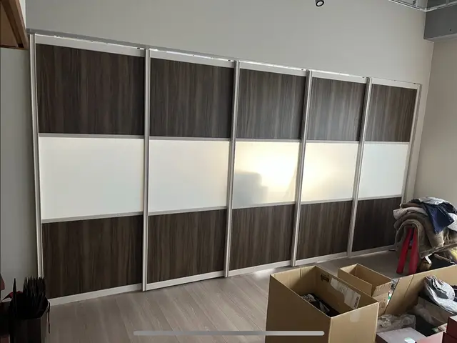 クレジットカード対応！お客様としっかり打ち合わせし壁増設致します！サービスの画像