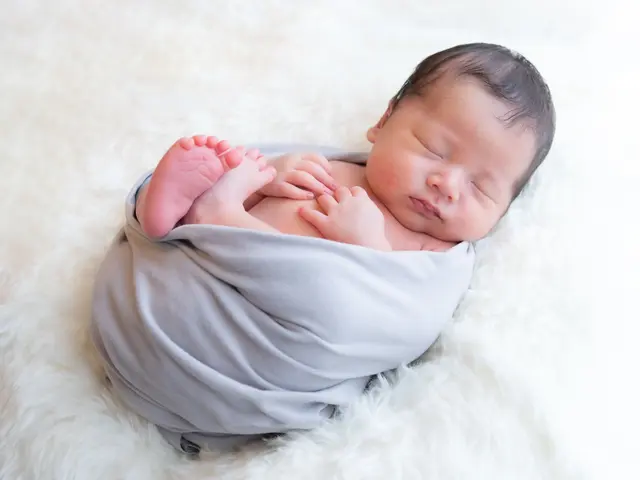 赤ちゃんの成長は早いです。「生まれたて」をお写真に…。