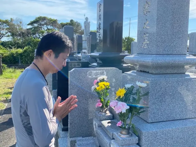 【墓地清掃士資格者在籍】都内近郊お墓参り代行、墓石クリーニングのお墓の未来ラボサービスの画像