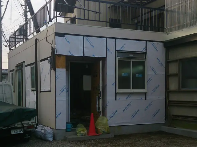 玄関ドア入れ替え、玄関ドアカバー工法サービスの画像